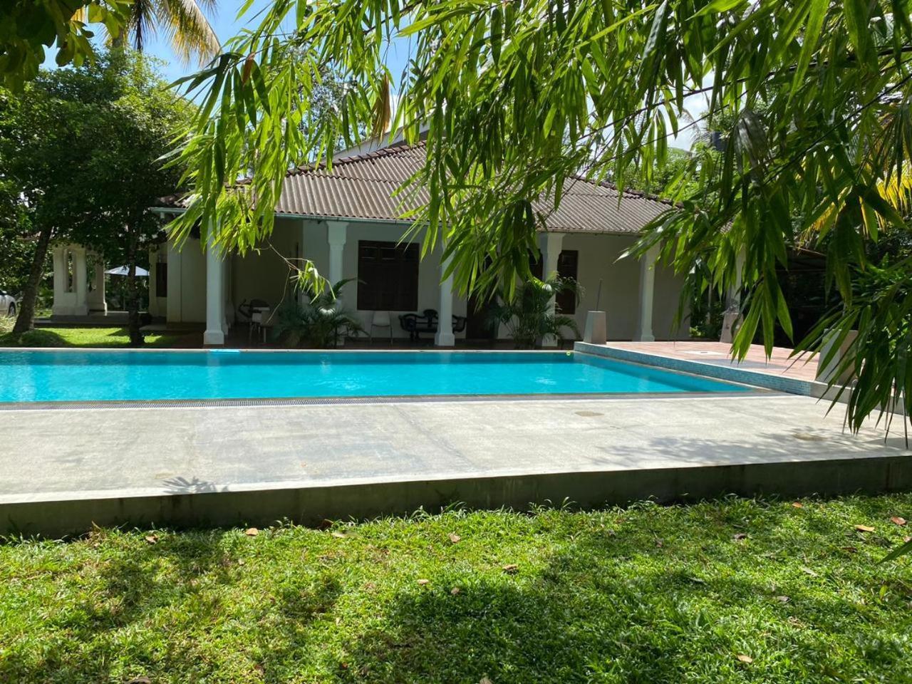 Villa Helvetia กอลล์ ภายนอก รูปภาพ
